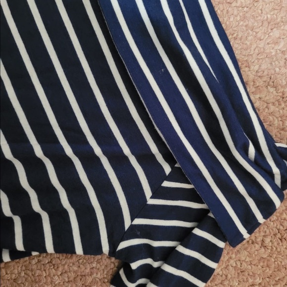 NWOT Off Shoulder Stripped Top - Picture 5 of 6